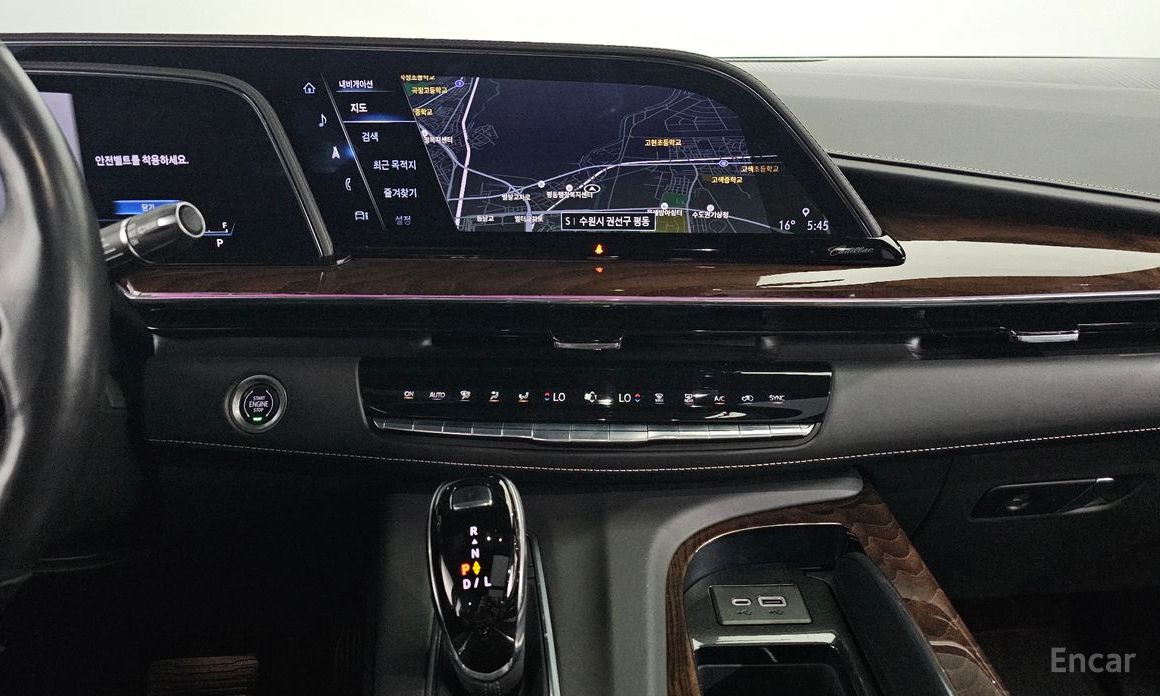 Cadillac Escalade 5th Generation 6.2 Premium Luxury Platinum  15