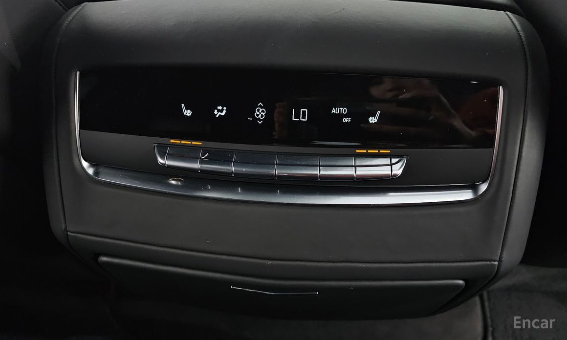 Cadillac Escalade 5th Generation 6.2 Premium Luxury Platinum  19
