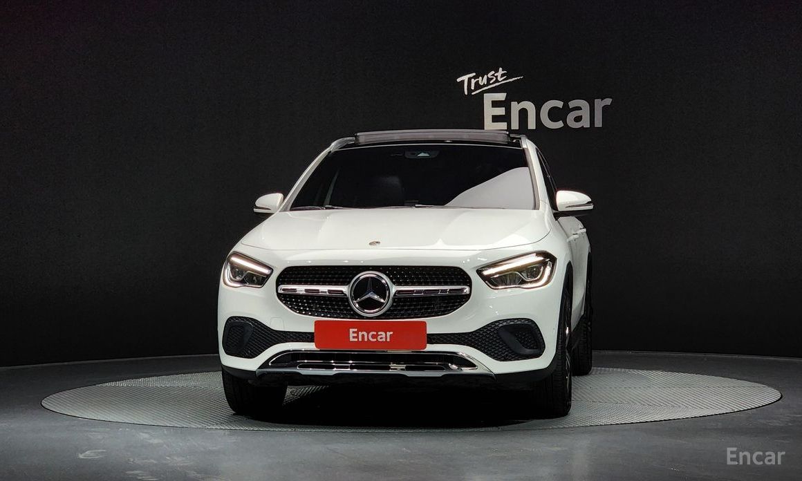 Mercedes-Benz GLA-Class H247GLA220  4
