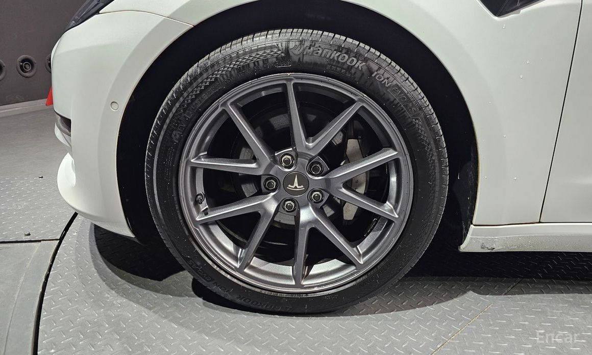 Tesla Model 3 Long Range №6