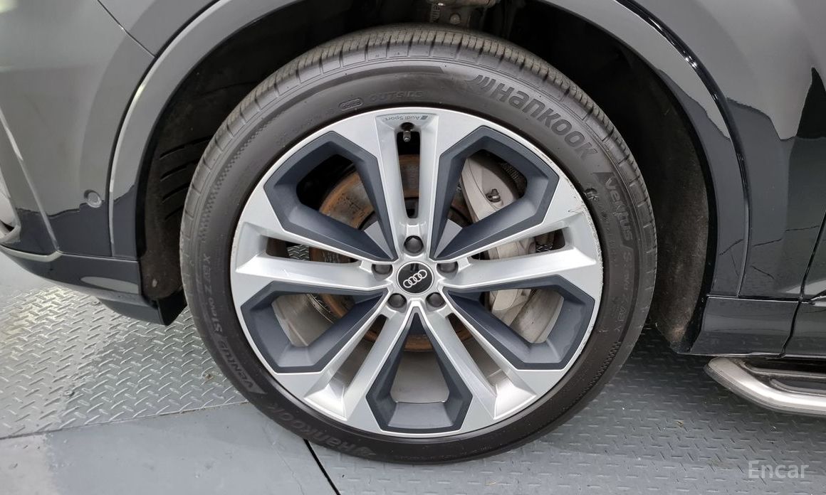 Audi Q7 (4M)55 TFSI Quattro Premium  6