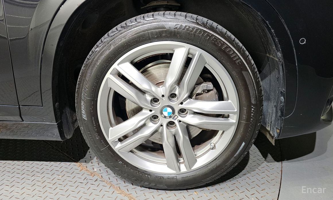 BMW X1 (F48)xDrive 20i M Sport №6