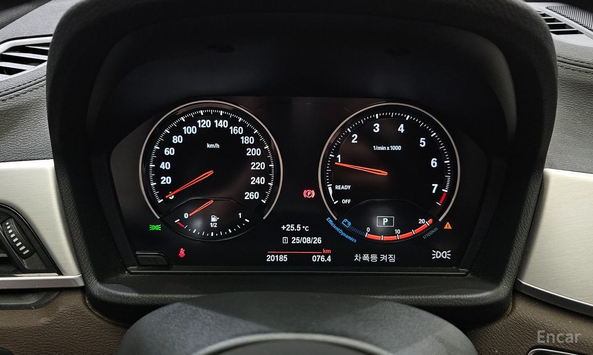 BMW X1 (F48)xDrive 20i M Sport №9