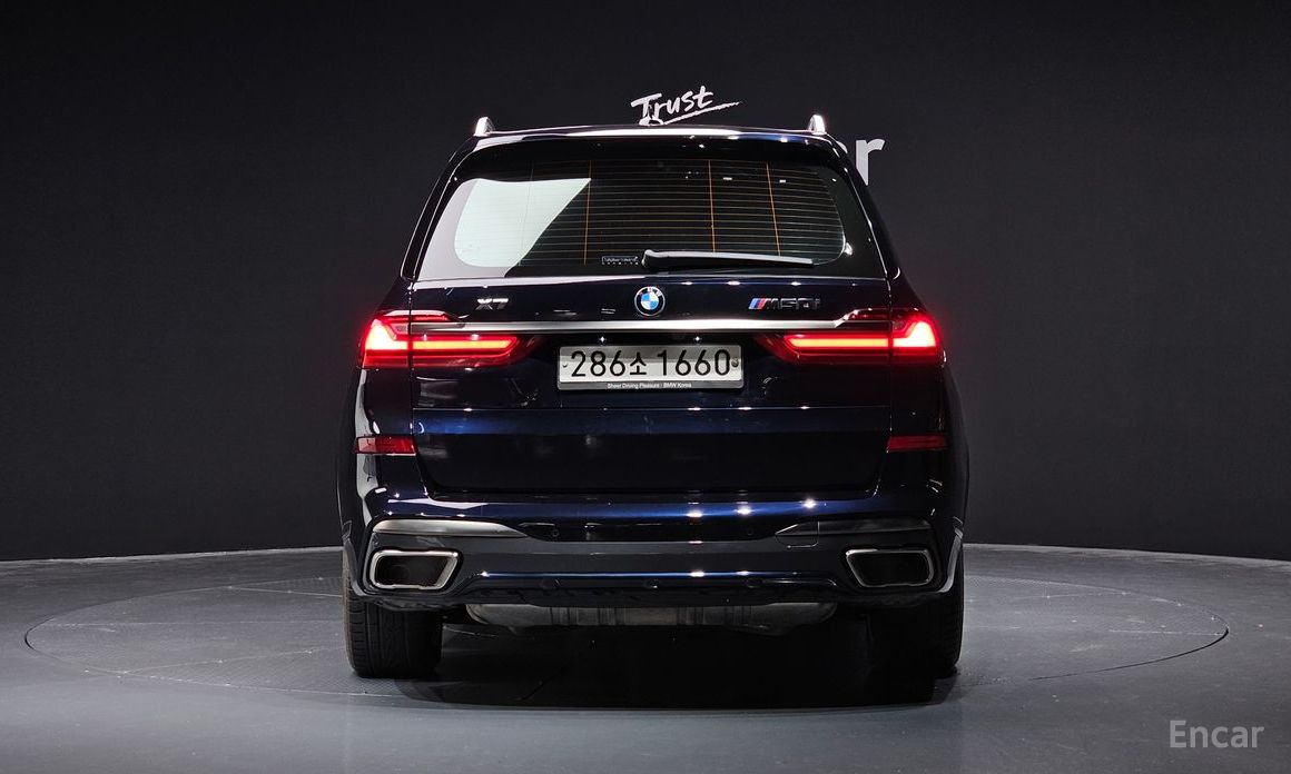 BMW X7 (G07)M50i 6 seater  3