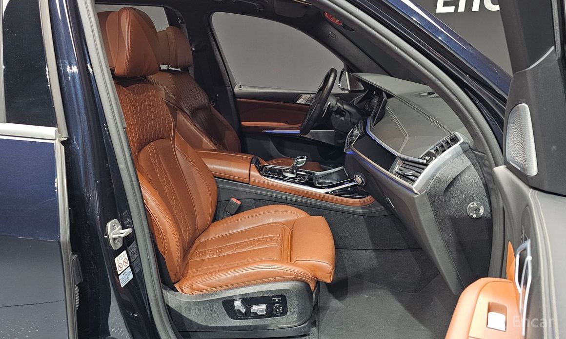 BMW X7 (G07)M50i 6 seater  8