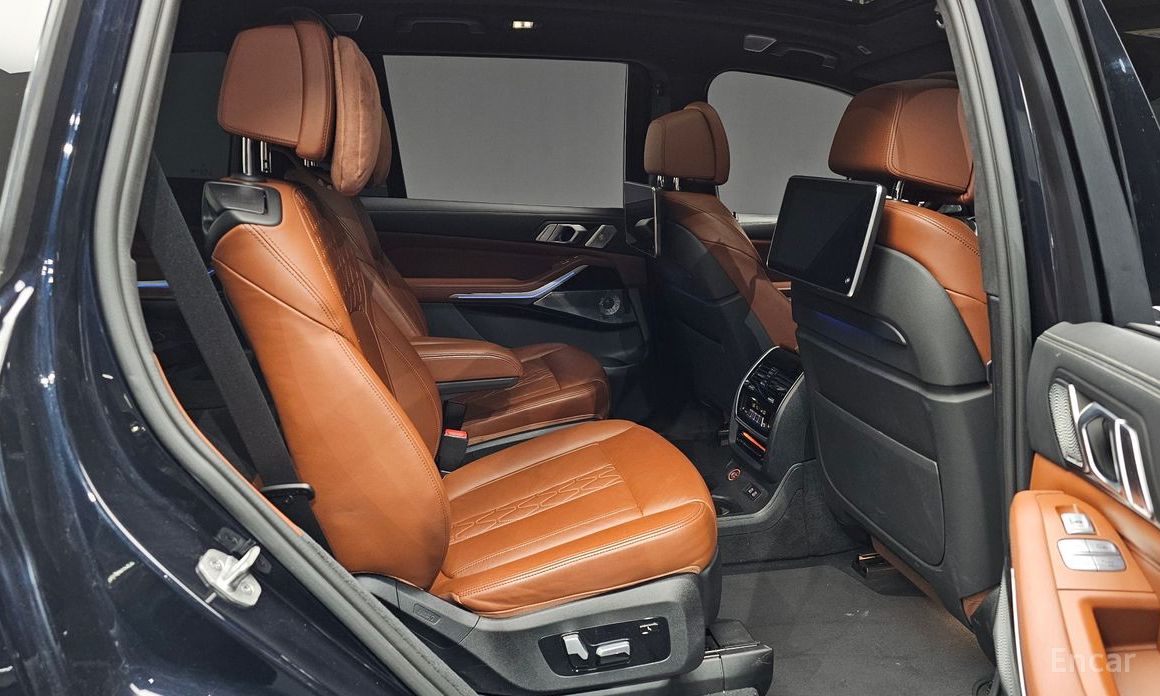 BMW X7 (G07)M50i 6 seater  9
