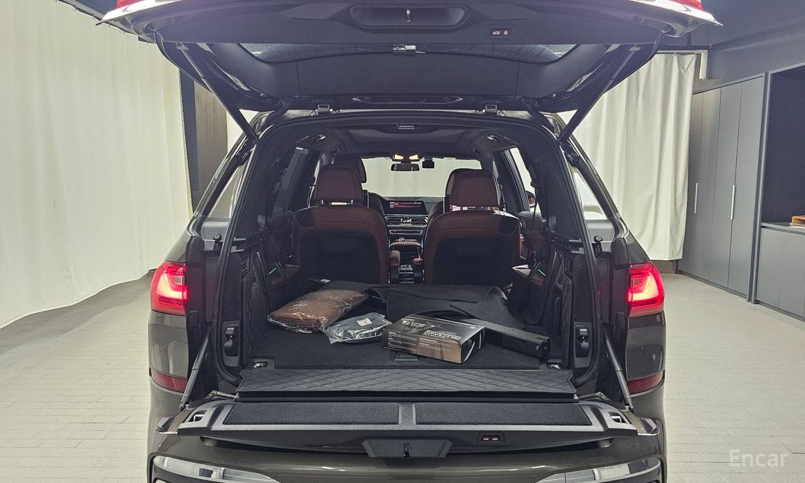 BMW X7 (G07)xDrive 40i M Sport 6 seater №21