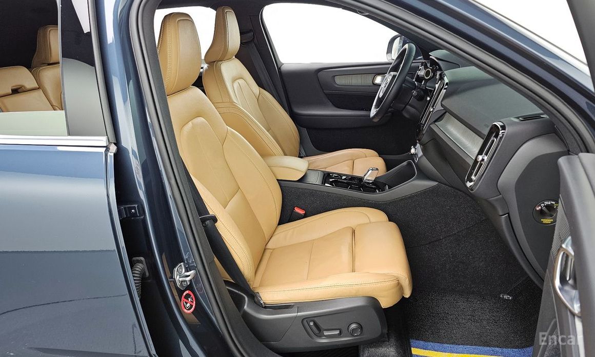 Volvo XC40B4 Inspiration  12
