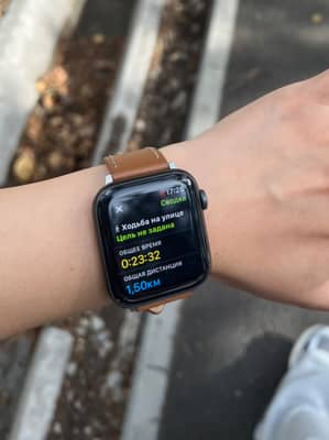 Apple Watch 5 серия 44мм с кожаным ремешком