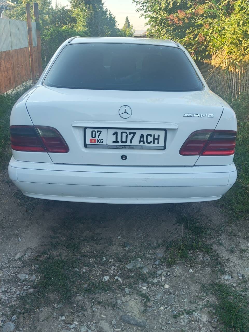 Продам Mercedes-Benz E-Class (W210) 2000 года, 2.4 л, бензин: фото 2