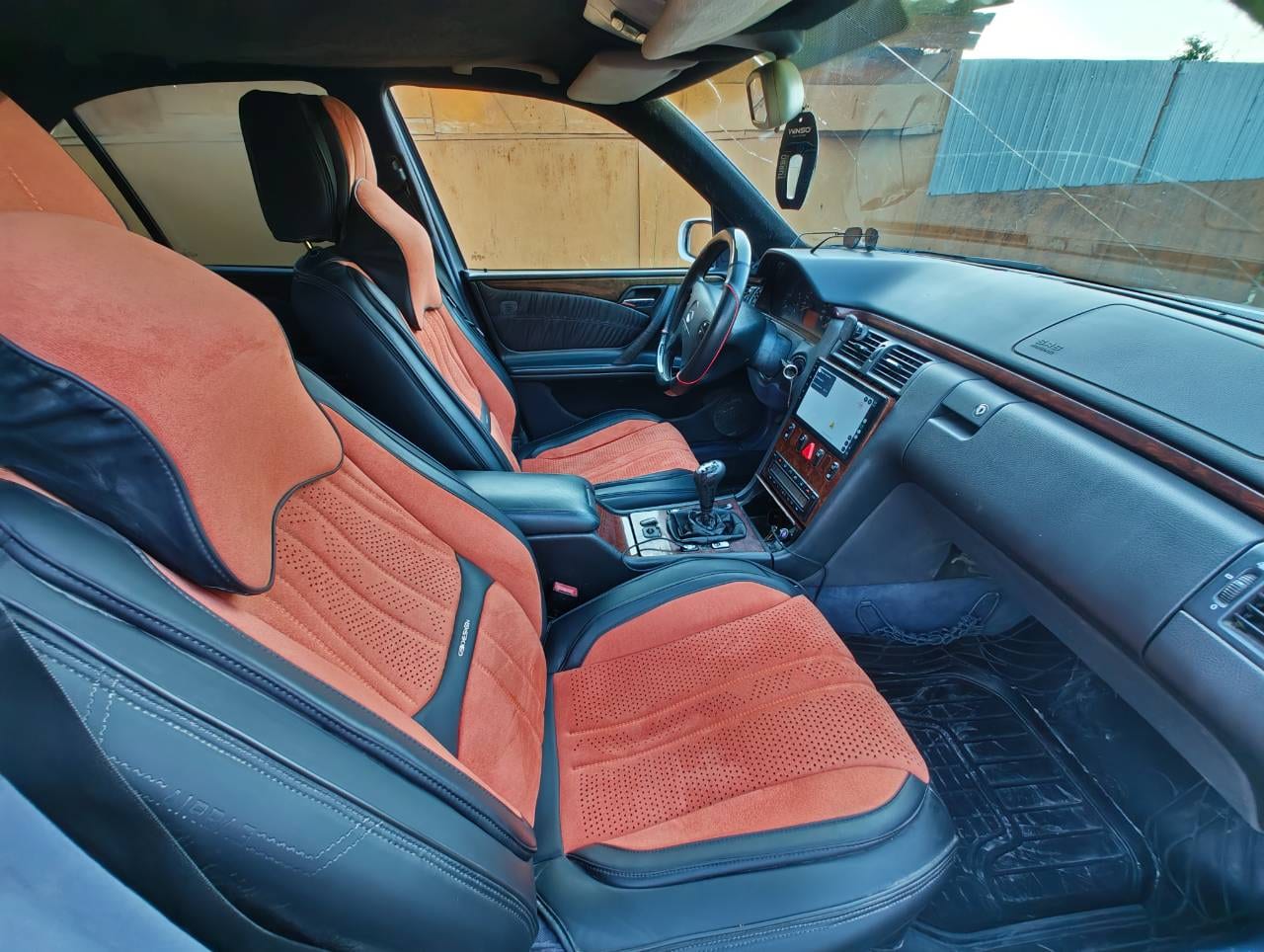 Продам Mercedes-Benz E-Class (W210) 2000 года, 2.4 л, бензин: фото 5