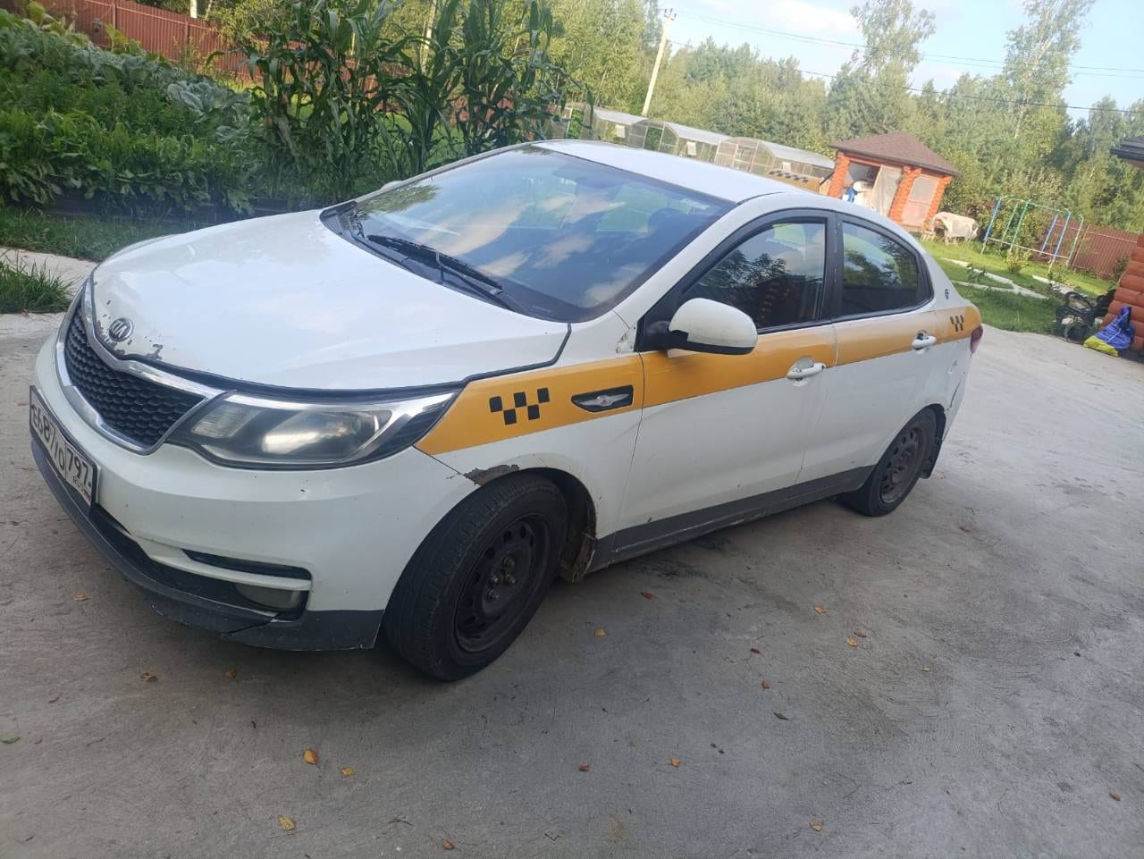 Kia Rio 2017, такси с лицензией до 2030 года — Москва: фото 4