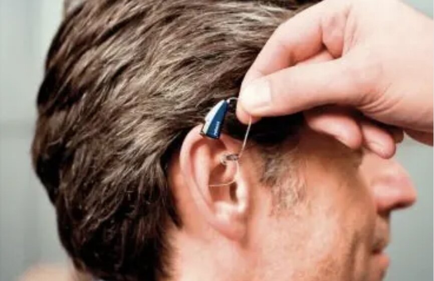 Получите бесплатно при покупке слухового аппарата в Москве