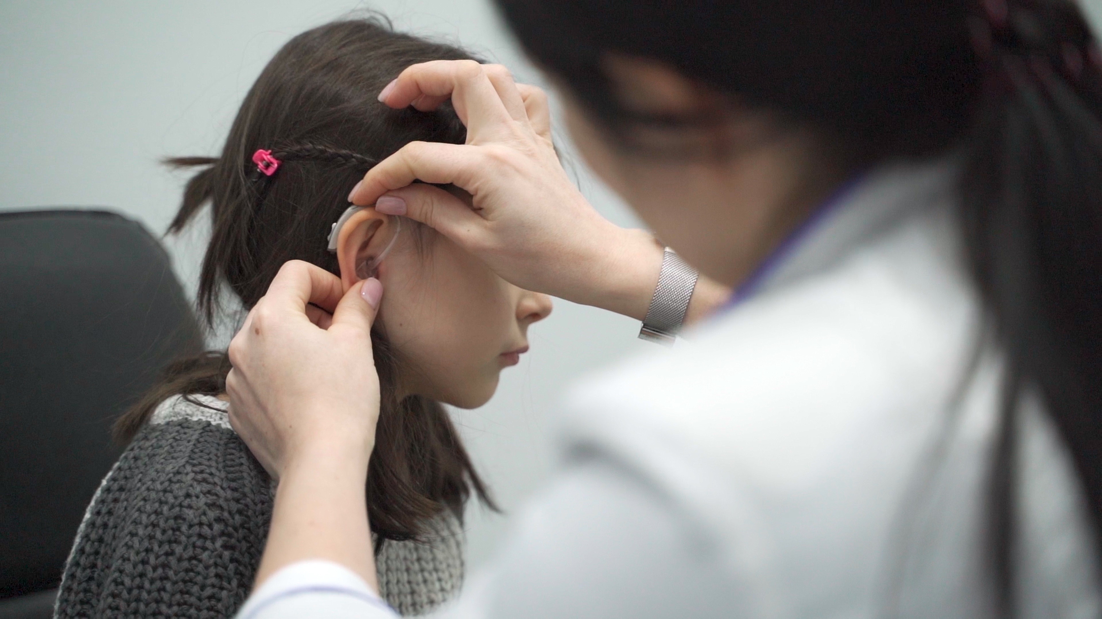 Слухопротезирование детей: определение, показания, эффективность метода