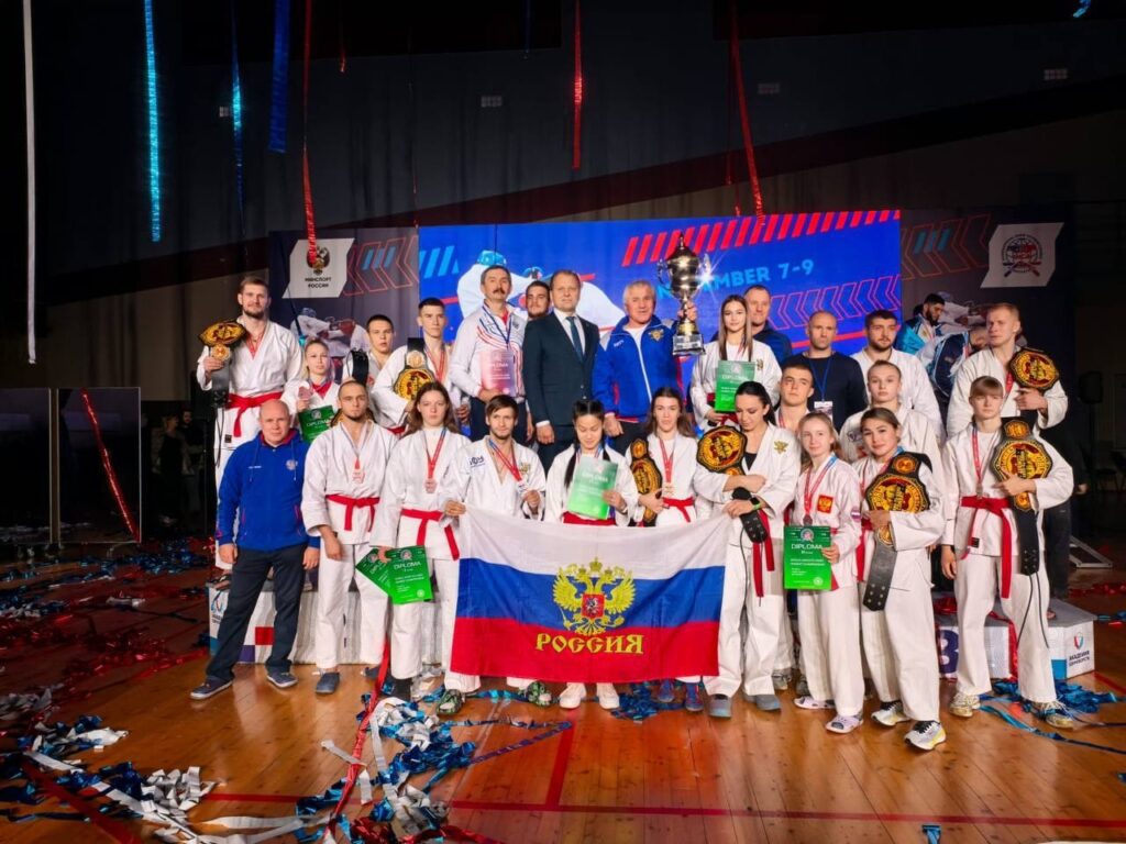 Тульские спортсмены успешно выступили на чемпионате мира по рукопашному бою в Рязани