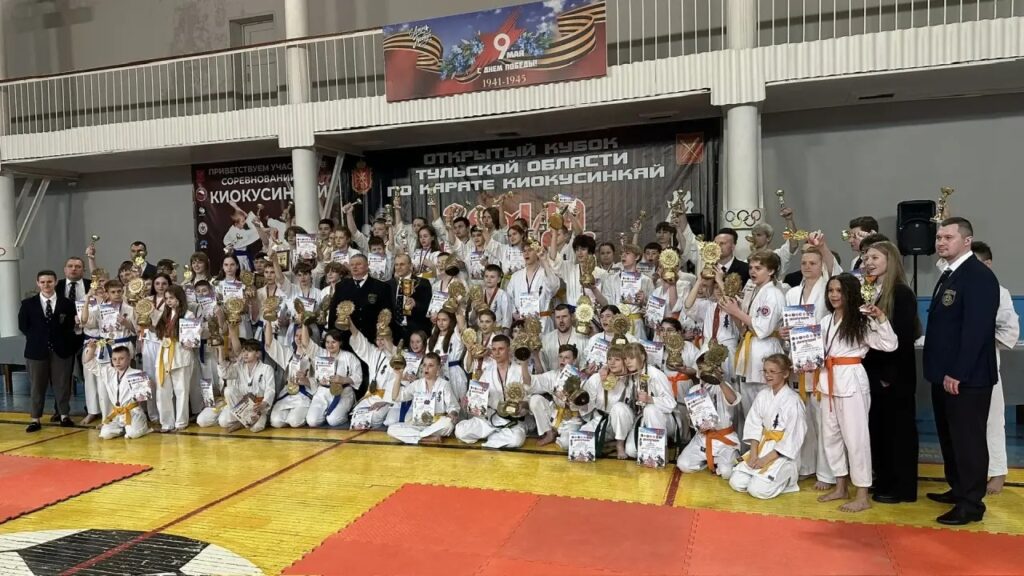 Открытый Кубок «Земля воинов» прошёл в спортивном центре «Возрождение»