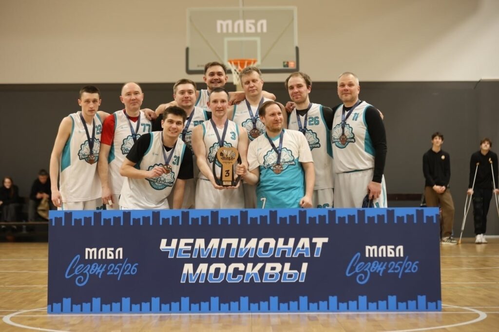 БК «Феникс» из Алексина поздравляет Егора Чепелёва с бронзовыми медалями МЛБЛ-Москва
