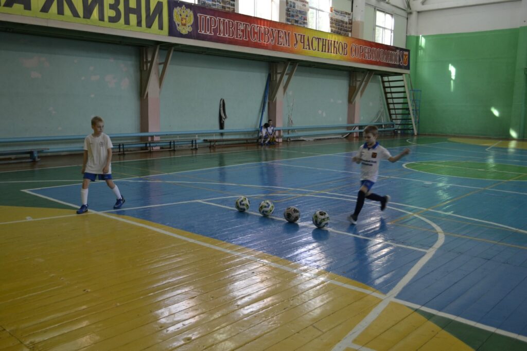 Юные футболисты сдали контрольные нормативы по ОФП и СФП в Алексине