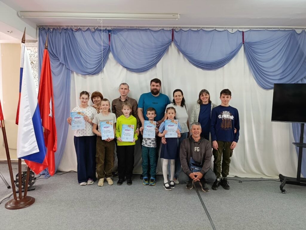 Семейный весенний турнир по шахматам в центре для молодёжи «Чайка»