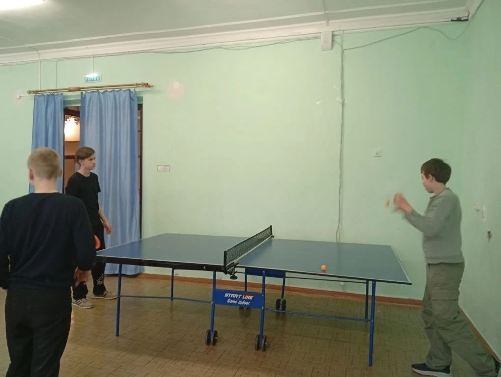 Мини-турнир по настольному теннису в Центре для молодёжи «Чайка»