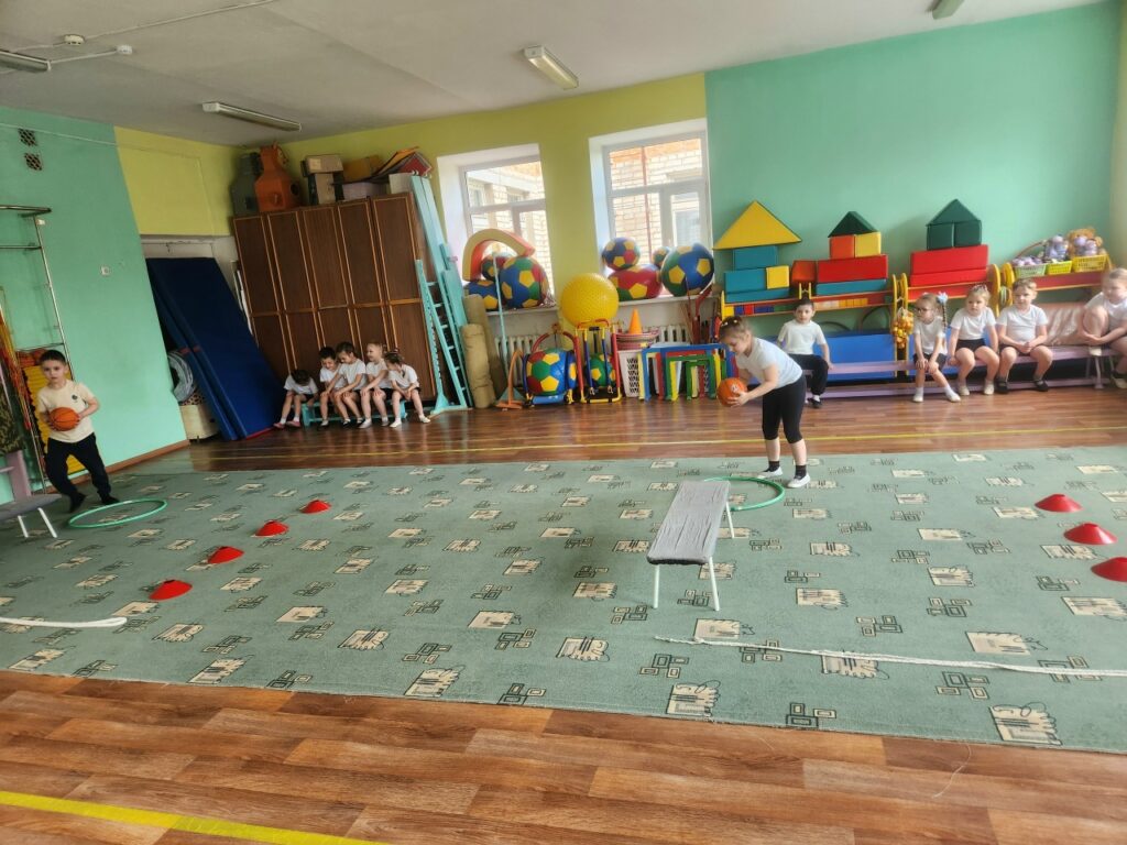 «Веселые старты» в честь Международного дня семьи прошли в Алексине