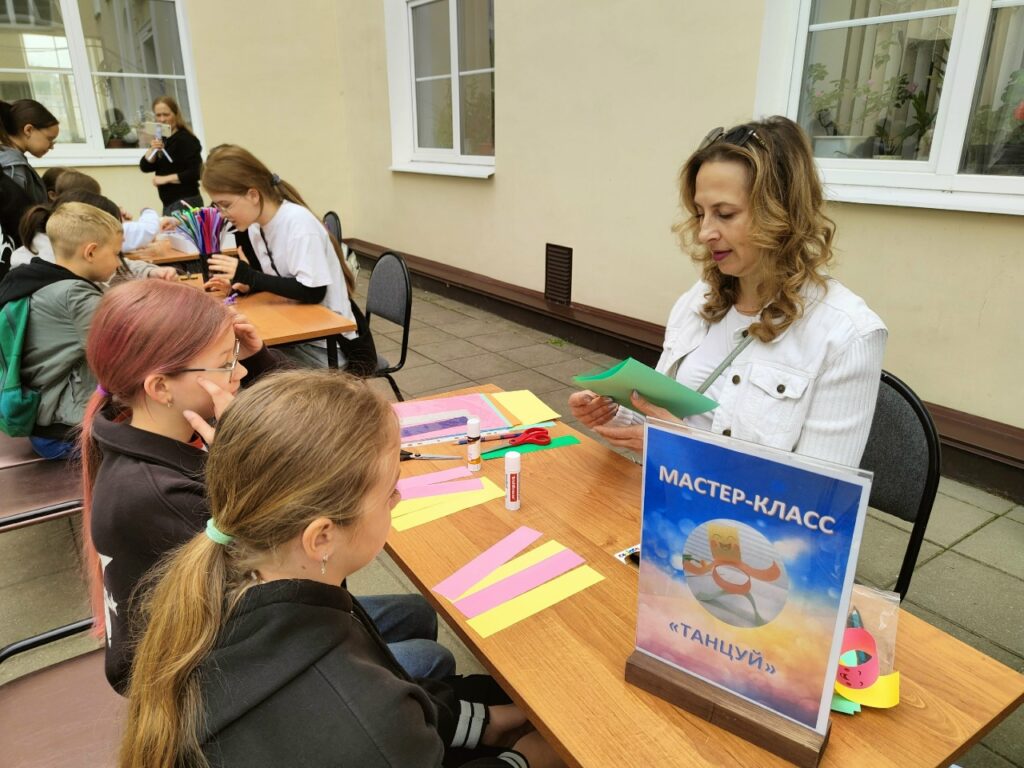 Центр для молодёжи «Чайка» принял участие в празднике ко Дню защиты детей