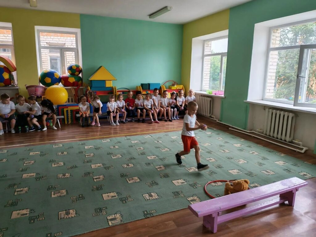 Спортивный праздник в детском саду №8, посвящённый Дню семьи