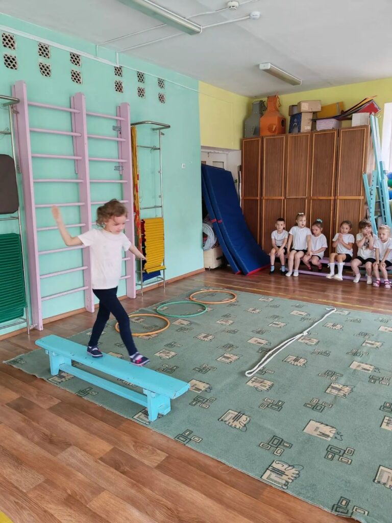 Спортивный праздник в детском саду №8, посвящённый Дню семьи