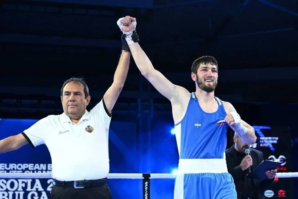 Российские спортсмены завоевали золото на чемпионате Европы по боксу
