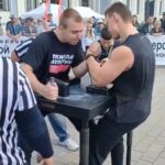 Сильное выступление тренера Алексея Павловича Остапчука на армрестлинге в Туле