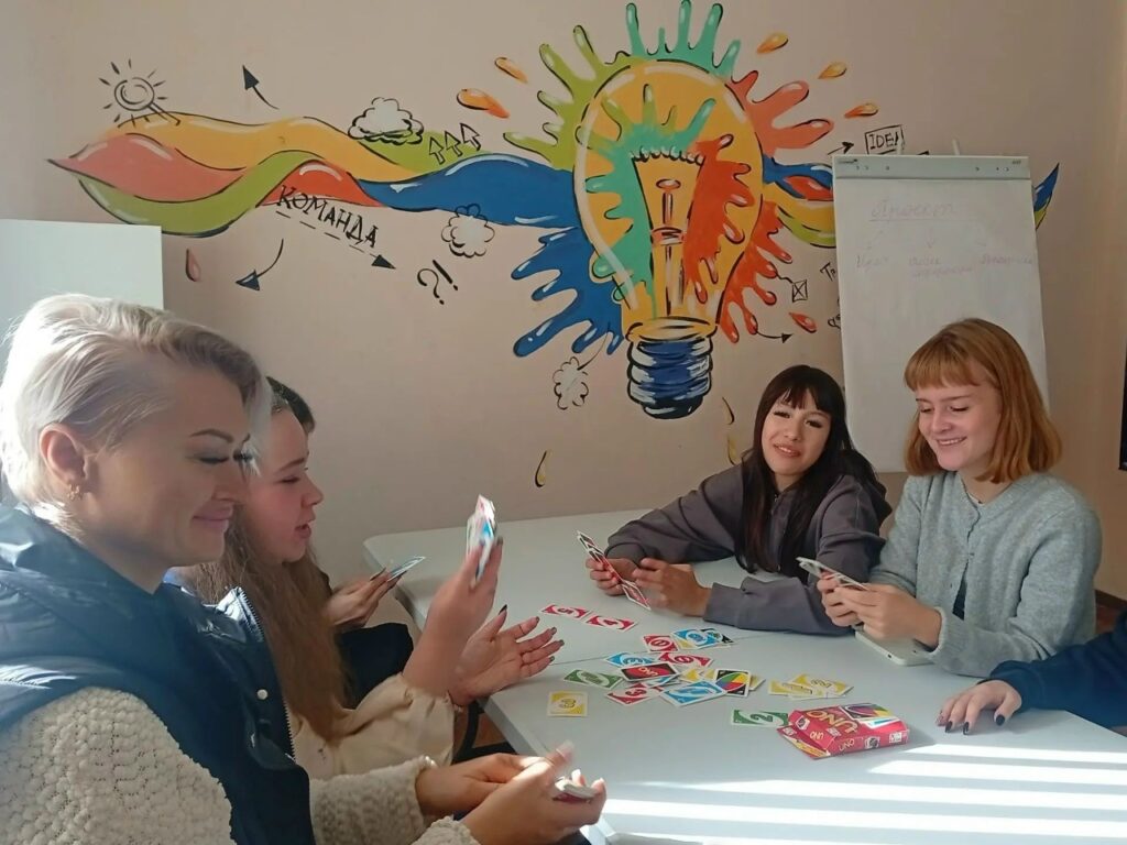 Мини-турнир по настольным играм в молодежном клубе «Вымпел» Центра «Чайка»