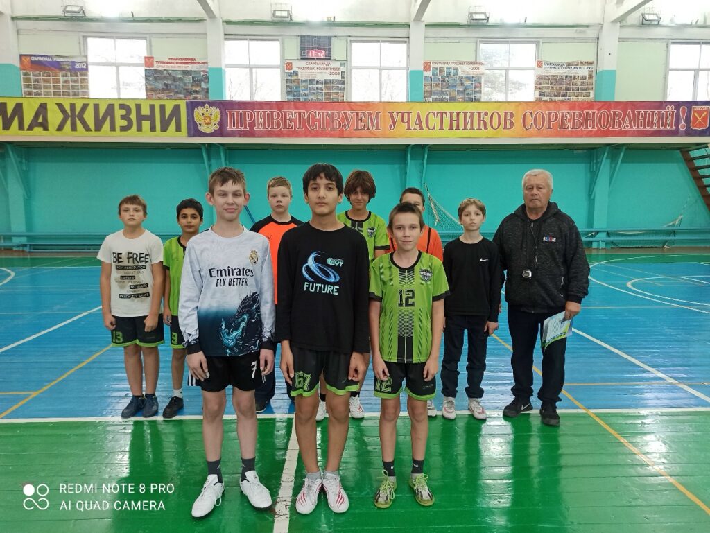 В спортивном зале «Атлет» прошли соревнования по бегу на 30 метров