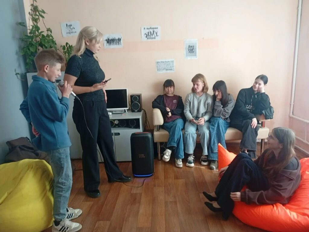 Вечер живой музыки в Центре молодёжи «Чайка»: объединение через творчество