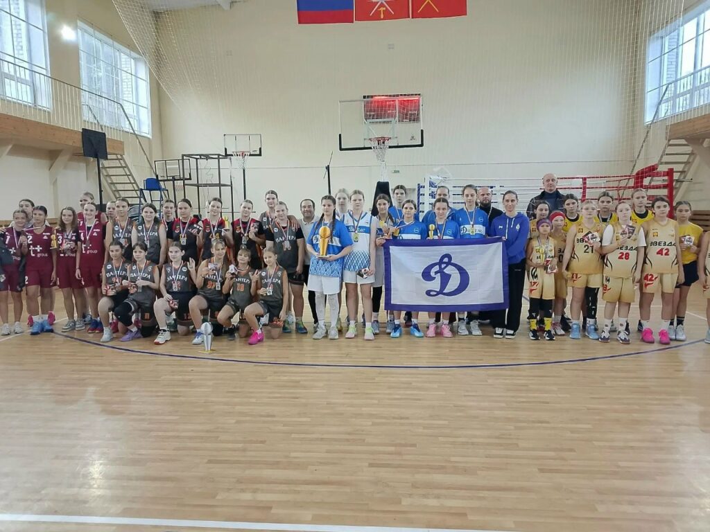 В Алексине состоялся первый тур Кубка Белевской епархии по баскетболу