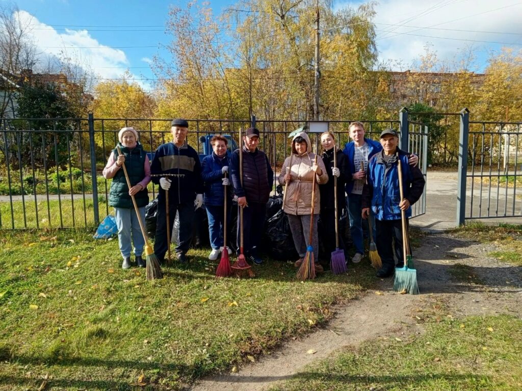 Участие ДЮСШ №1 г. Алексин в общегородском субботнике