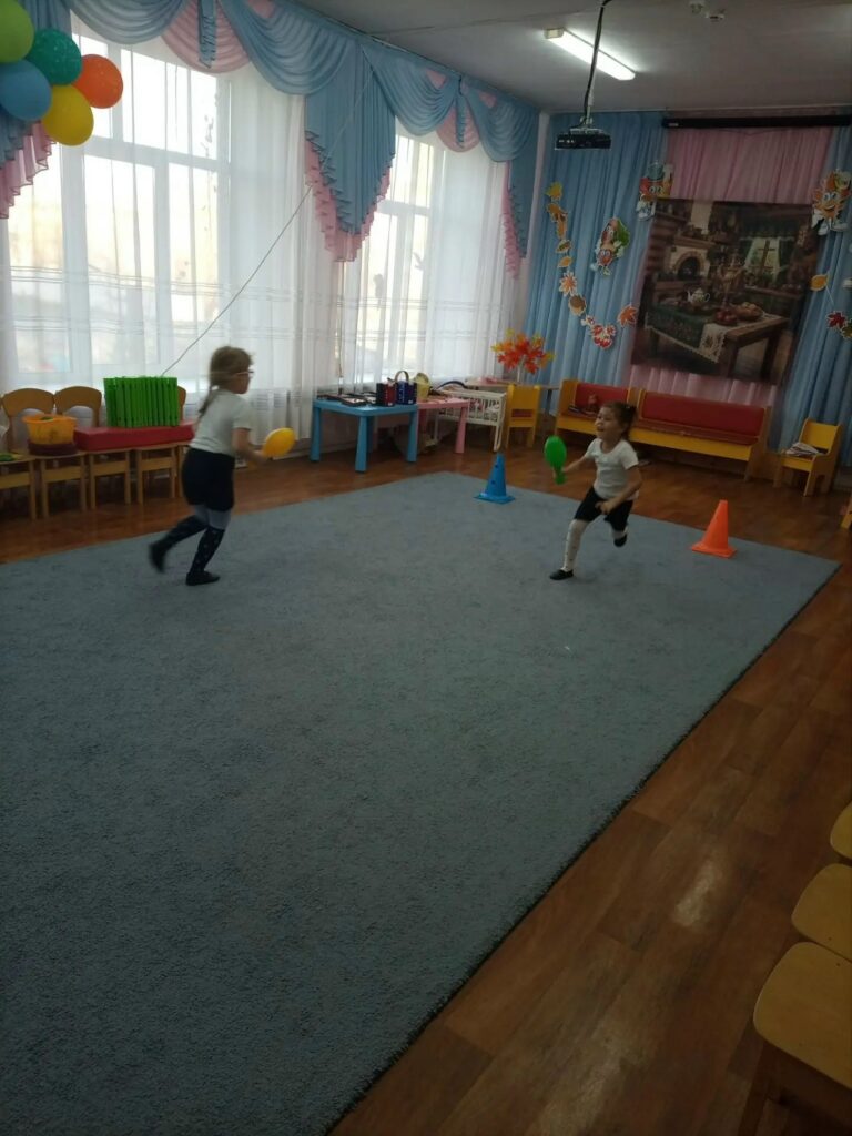 Спортивный праздник «Осенний марафон» для дошкольников в ДЮСШ №3