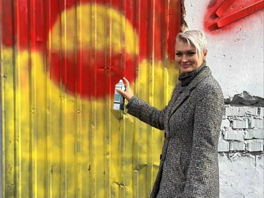 Субботник в парке и благоустройство молодежного пространства «Три стены»