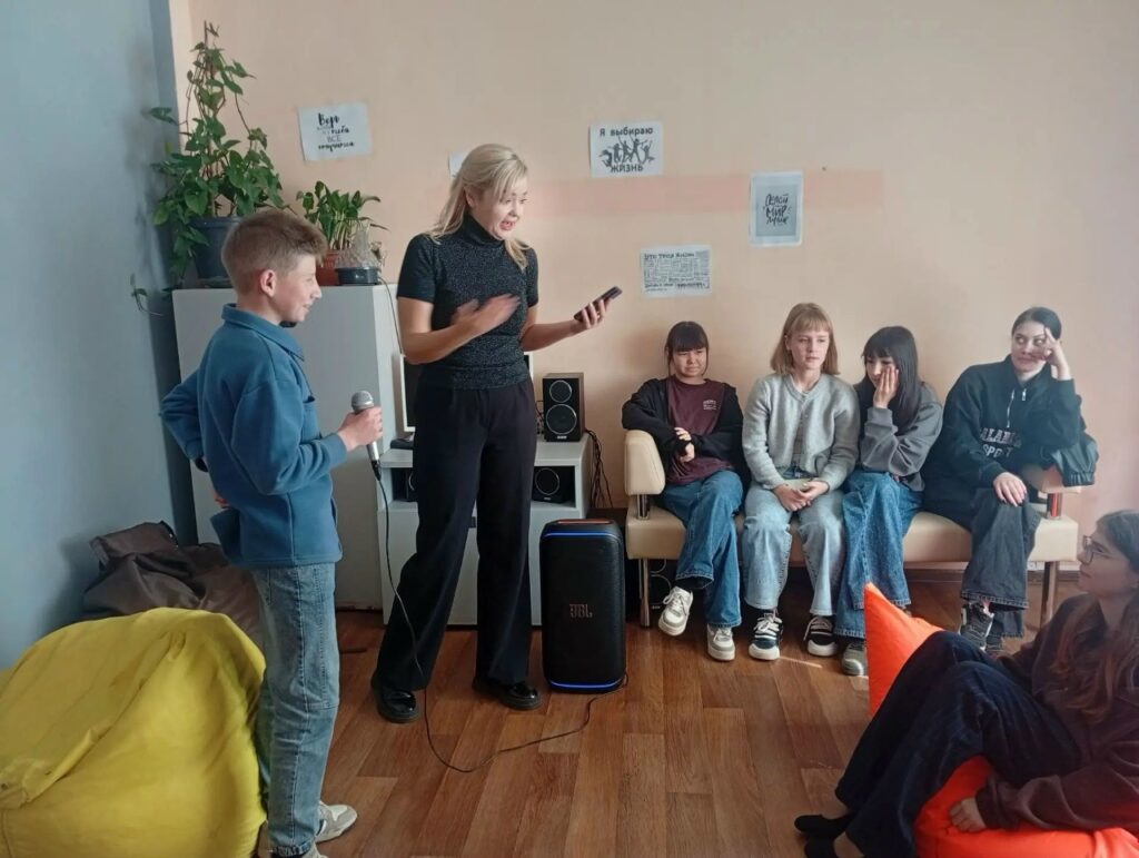 Вечер живой музыки в Центре молодёжи «Чайка»: объединение через творчество