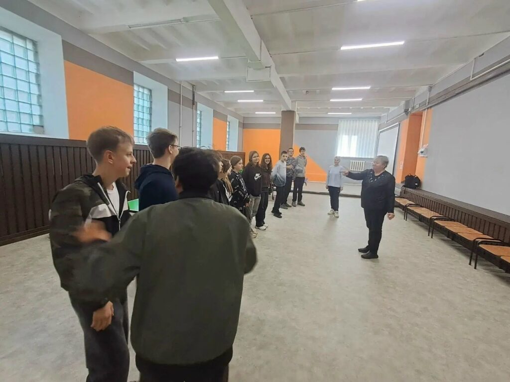 Квест «По дорогам истории»: как молодежь отмечала Год Единства народов России
