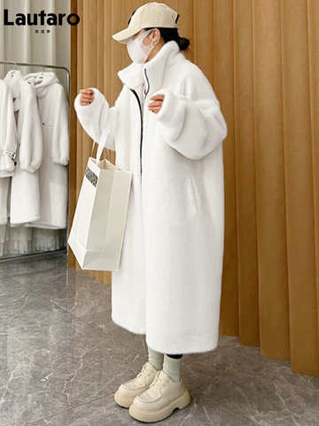 Lautaro зимнее длинное синее белое черное пушистое толстое теплое пальто из искусственного меха женское пальто на молнии подиум дизайнер корейская мода 2022 шуба искуственный мех оверсайз шубка искуственный мех 1005004191309494