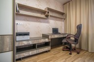 Рабочее место с навесными модулями
