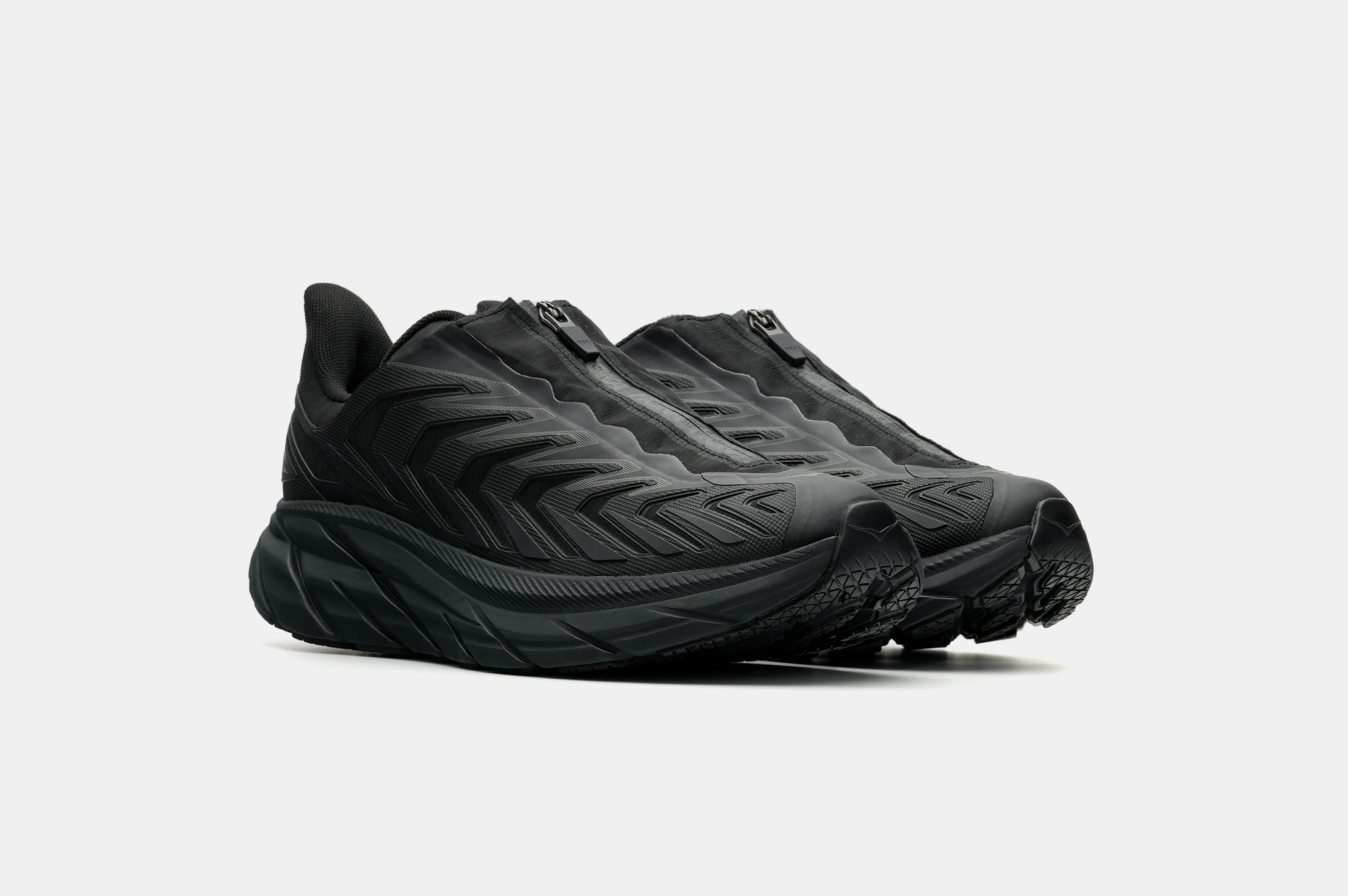 Hoka One One Project Clifton 'Triple Black' купить в Интернет