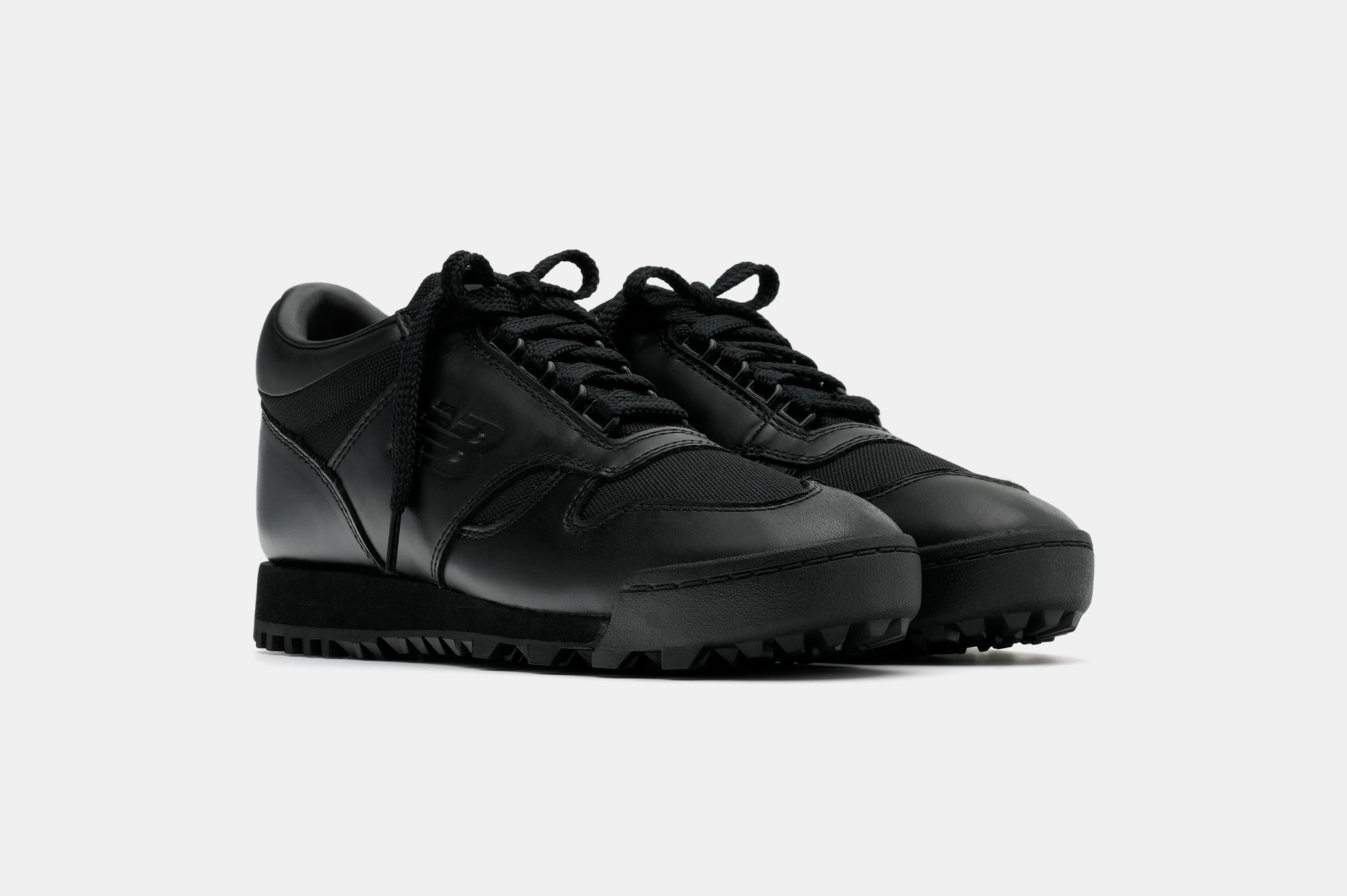 New Balance Rainier Low 'Black' купить в Интернет-магазине ANKI