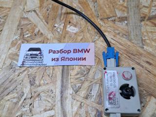 усилитель антенны BMW 3 серия E90/E91 [рестайлинг] E90 2008, 2.5 л., N52 B25 AF, бензин, АКПП, 475 black-sapphire metallic, седан, задний привод, правый руль, 6990090