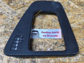 рамка обрамление кулисы BMW 3 серия E90/E91/E92/E93 [рестайлинг] E90 2008, 2.0 л., бензин, газ, АКПП, alpinweiss (300), седан, задний привод, правый руль, 7155646