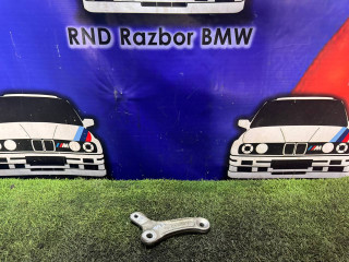 крепление стабилизатора / втулки стабилизатора BMW 5 серия E60/E61 E60 2005, 3.0 л., N52 B30 AF, бензин, АКПП, silbergrau metallic (a08), седан, задний привод, правый руль, 31356758527, 6758527