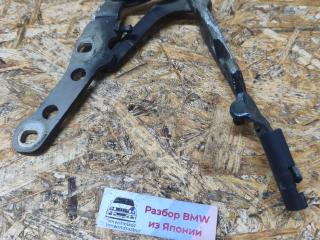 петля капота BMW 3 серия E46 [рестайлинг] E46 2003, 2.2 л., M54 B22 (226S1), бензин, АКПП, black-sapphire metallic (475), седан, задний привод, правый руль, 8200124, 41618200124