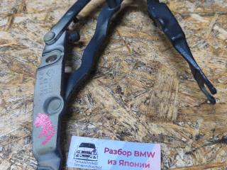 петля крышки багажника BMW Z4 E85 2004, 3.0 л., M54 B30 (306S3), бензин, АКПП, родстер, задний привод, правый руль, 7016179