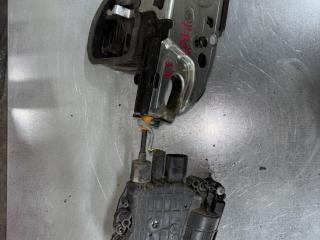 замок двери задней правой BMW X6 E71/E72 E71 2008, 4.4 л., N63 B44 A, бензин, АКПП, black sapphire metallic 475, внедорожник 5 дв., полный привод, 7167588