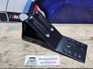 Противооткатный упор BMW 3 серия E46 [рестайлинг] 2004, 2.2 л., M54 B22 (226S1), бензин, black sapphire metallic (475), задний привод, правый руль, 71126756392, 6756392
